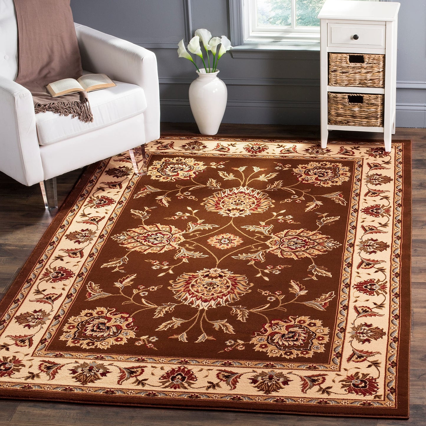 SAFAVIEH Lyndhurst Collection Accent Rug - 3'3" x 5'3", Black & Ivory, Oriental Design, Non-Shedding & Easy Care, Ideal for High Traffic Areas in Entryway, Living Room, Bedroom (LNH555-9012)
