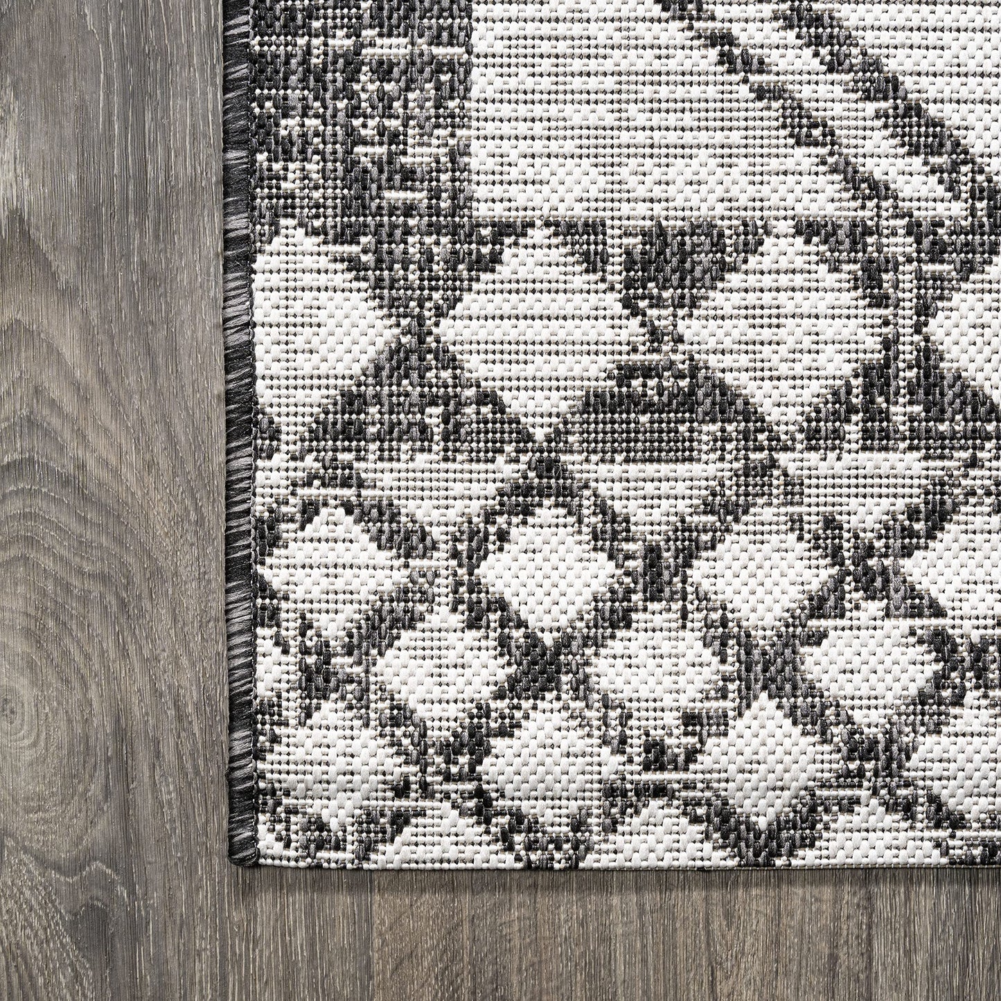 JONATHAN Y SMB127E-28 Marokko Diamond Tribal Medallion Indoor Outdoor Area Rug Bohemian Rustic Easy Cleaning Bedroom Kitchen Backyard Patio Non Shedding, 2 X 8, Ivory/Black,JSMB127E28