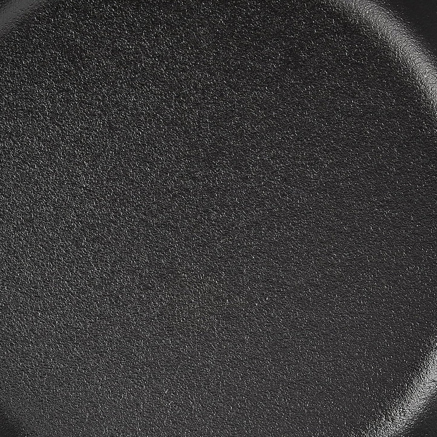 Lodge Wildlife Series - 6.5" Cast Iron Skillet Featuring Stunning Wolf Design