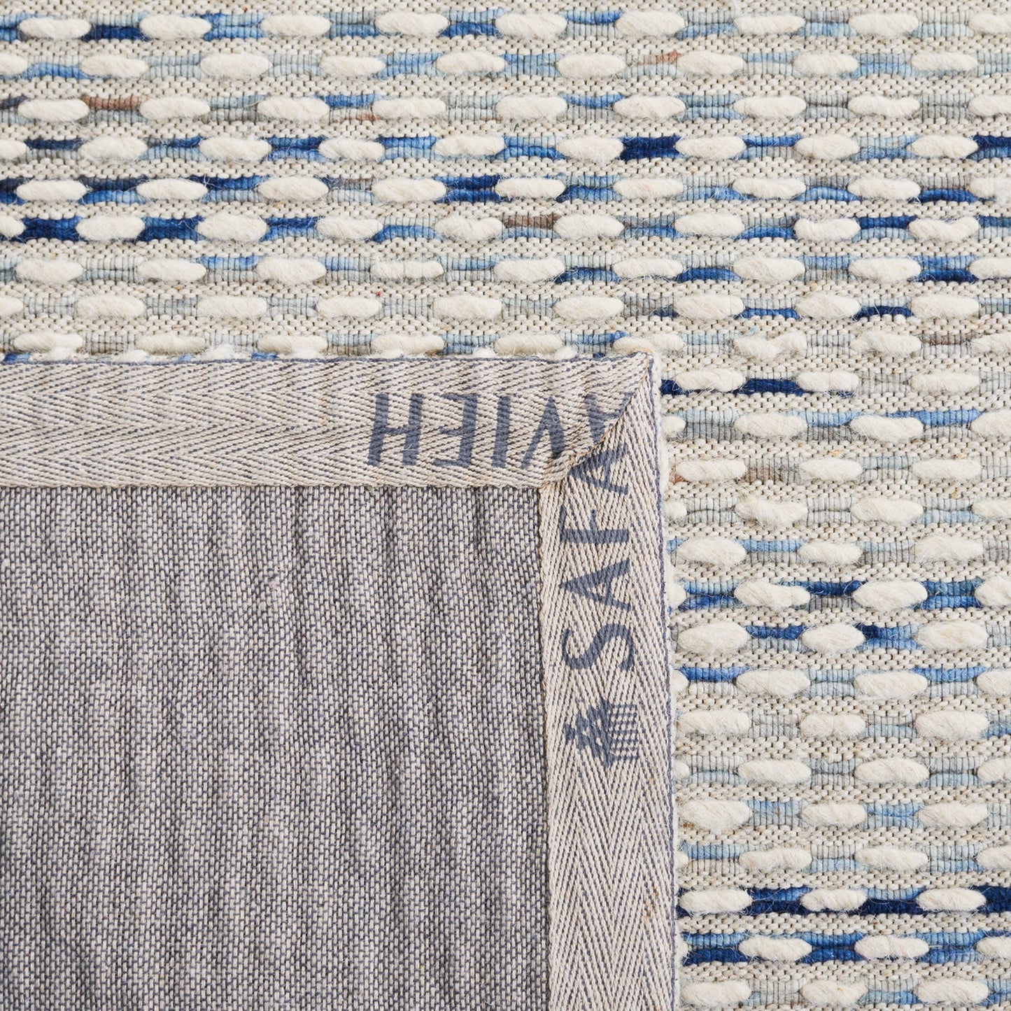 SAFAVIEH Marbella Collection Runner Rug - 2'3" x 8', White & Navy, Handmade Wool, Ideal for High Traffic Areas in Living Room, Bedroom (MRB158N)