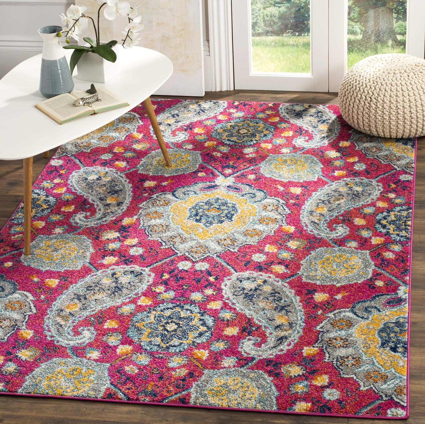 SAFAVIEH Madison Collection Accent Rug - 4' x 6', Fuchsia & Gold, Boho Chic Glam Paisley Design, Non-Shedding & Easy Care, Ideal for High Traffic Areas in Entryway, Living Room, Bedroom (MAD600A)