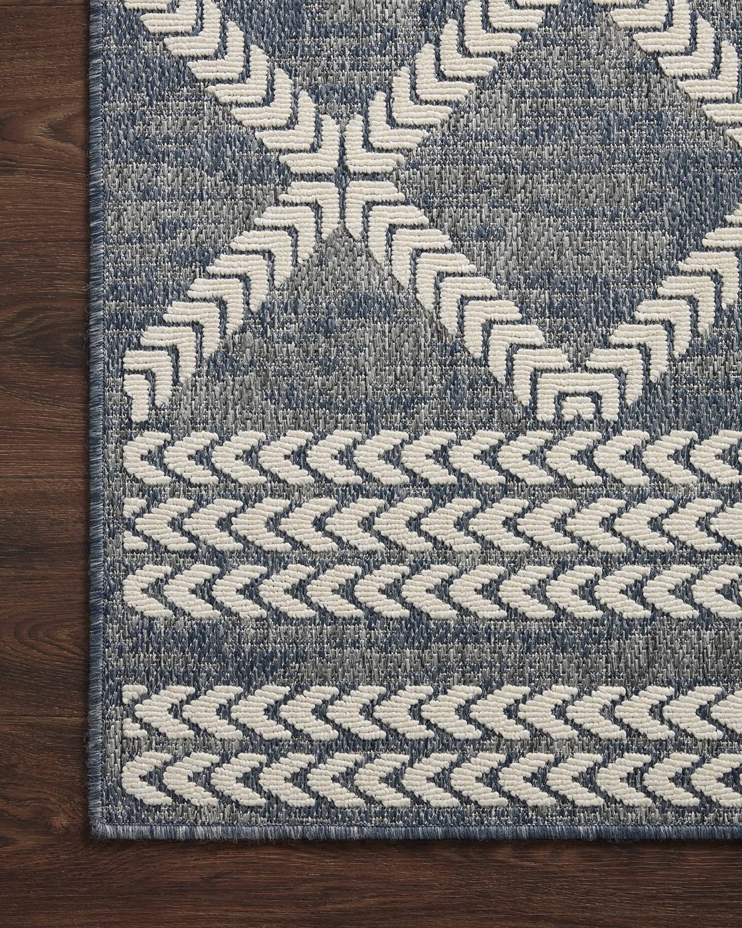Loloi II Rainier Collection RAI-05 Dark Blue/Ivory 2'-3" x 7'-7" Runner Rug