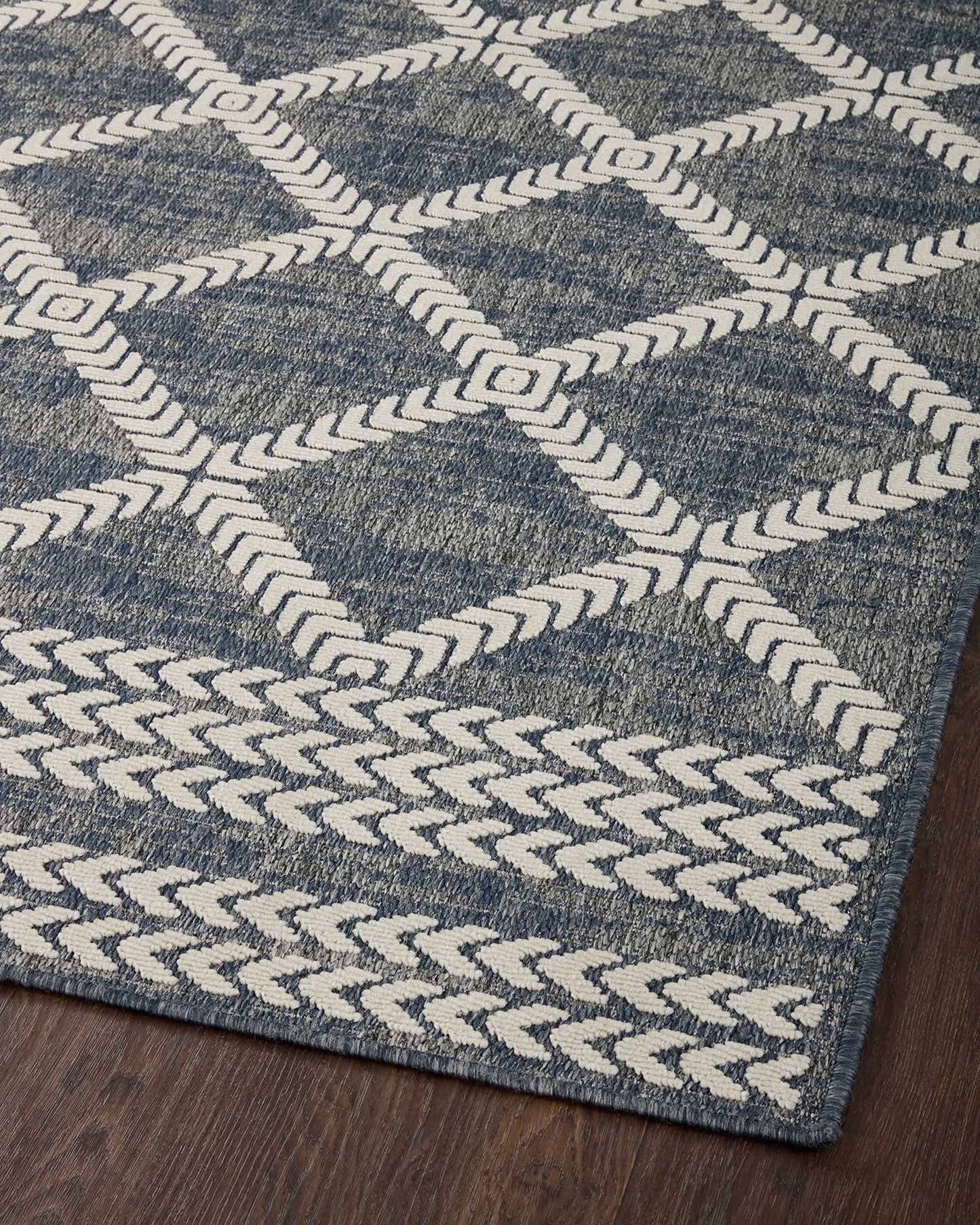 Loloi II Rainier Collection RAI-05 Dark Blue/Ivory 2'-3" x 7'-7" Runner Rug