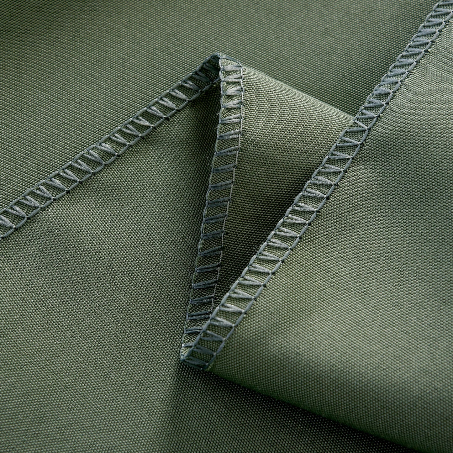 ZarzaaSik 10-Pack Round 108-inch Sage Green Table Cloths, Solid Stain and Wrinkle Resistant Circular Tablecloth, Premium Plain Weave Polyester Fabric Table Linen Covers for Hotel, Banquet